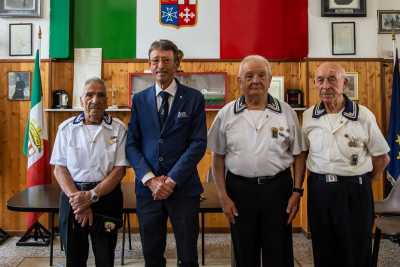 Bussole, fari, cartine, modellini: nel Porto un'antica associazione ha creato il "museo del mare"